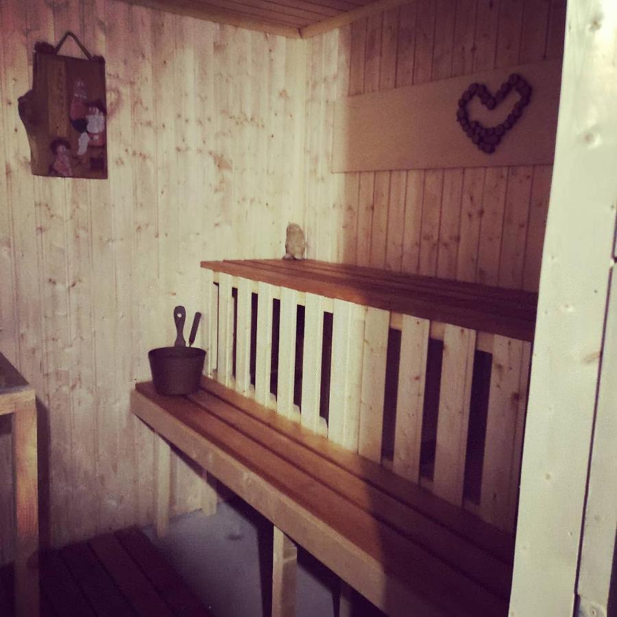 B&B Rando & Kaerdi Juures Oue Lyuganuse Εξωτερικό φωτογραφία